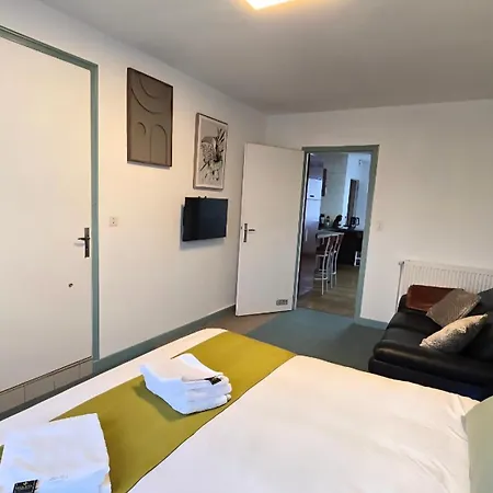 Le Grand Poirier, Cosy Face Centre Equestre * Vittel